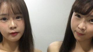 สาวดอลไทยนั้งโชว์หุ่นพร้อมนมโต [รูปโป๊]