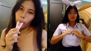 ลูกชายสุดหื่นแอบฟาดแม่เพื่อนคาบ้าน ใจดีแต่ในเตียงไม่มีเบา [หนังโป๊]